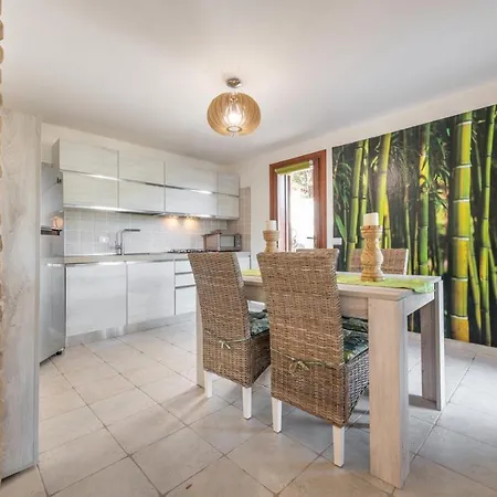 Camelia Semi Detached Wifi Stunning View Feriehus
